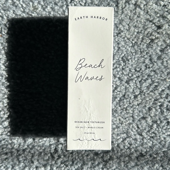 Earth Harbor Beach waves hair, texturizer sea salt, and mango cream 2 ounces - Picture 1 of 2
